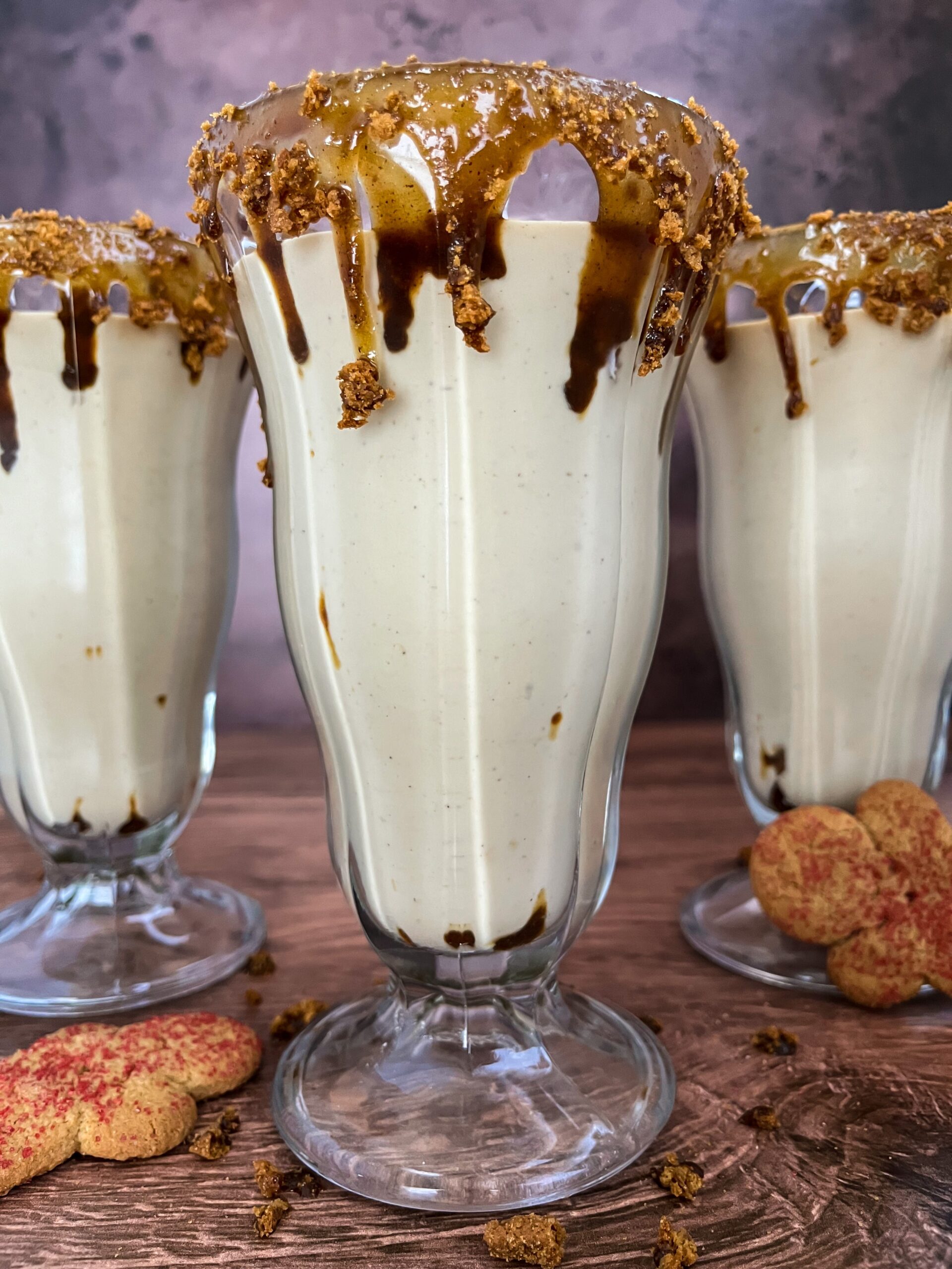 Gingerbread Milkshakes
